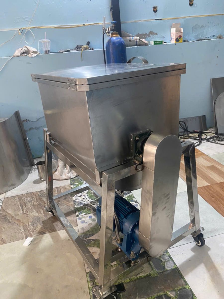 XƯỞNG CƠ KHÍ SẢN XUẤT MÁY TRỘN GIÁ RẺ CẠNH TRANH