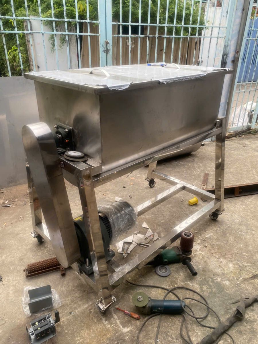 XƯỞNG CƠ KHÍ SẢN XUẤT MÁY TRỘN GIÁ RẺ CẠNH TRANH